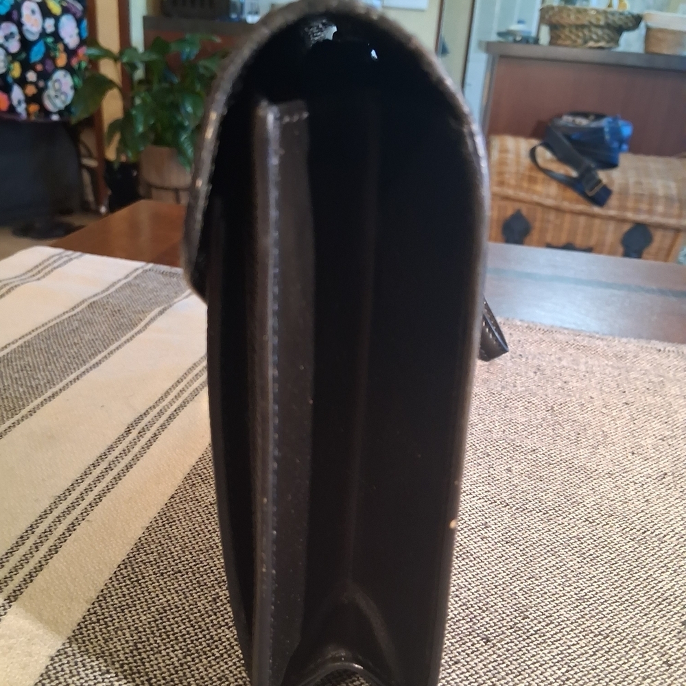 Louis Vuitton Black Clutch with Gold Hardware - Picture 4 of 16